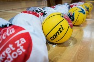 Coca-cola обезбедила спортску опрему за све школе погођене поплавама