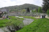 Завршена изградња пешачког моста на реци Скрапеж у Косјерићу