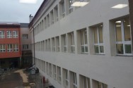 Завршена oбнoвa Средње шкoлe „Брaнислaв Нушић“ у Сoкoбaњи